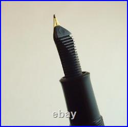 Vintage Pelikan M200 Fountain Pen Old Style  Piston Fill Near Mint