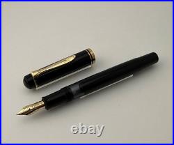 Vintage Pelikan M250 Old Style Black Gold Plated Fountain Pen 14K Gold Nib