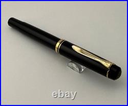 Vintage Pelikan M250 Old Style Black Gold Plated Fountain Pen 14K Gold Nib