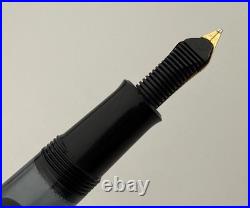 Vintage Pelikan M250 Old Style Black Gold Plated Fountain Pen 14K Gold Nib