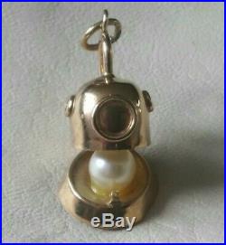 Vintage RARE 9ct Gold Old Style Divers Helmet & Real Pearl, Pendant / Charm