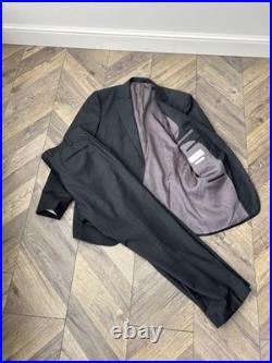Vintage Suitsupply old money style suit